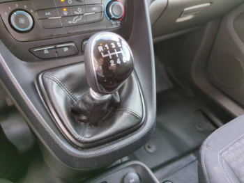 Photo 19 du bon plan FORD Transit Connect VUL L2 1.0E 100ch E85 Trend occasion à 17999 €
