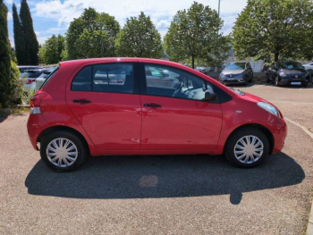 Photo 5 du bon plan TOYOTA Yaris 69 VVT-i In 5p occasion à 5990 €