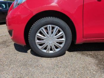 Photo 9 du bon plan TOYOTA Yaris 69 VVT-i In 5p occasion à 5990 €