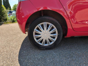 Photo 12 du bon plan TOYOTA Yaris 69 VVT-i In 5p occasion à 5990 €