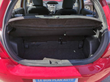 Photo 13 du bon plan TOYOTA Yaris 69 VVT-i In 5p occasion à 5990 €