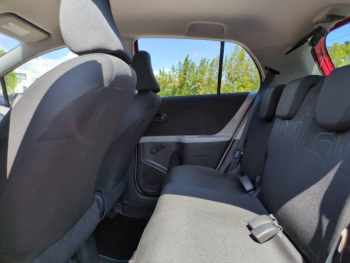 Photo 16 du bon plan TOYOTA Yaris 69 VVT-i In 5p occasion à 5990 €