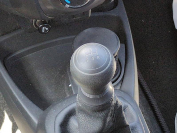 Photo 23 du bon plan TOYOTA Yaris 69 VVT-i In 5p occasion à 5990 €