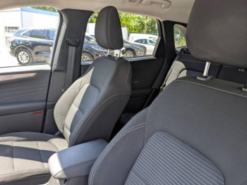 Photo 15 du bon plan FORD Kuga 2.5 Duratec 225ch PHEV Titanium BVA occasion à 23989 €