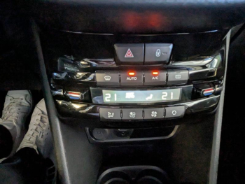 Photo 13 du bon plan PEUGEOT 2008 1.6 BlueHDi 100ch Allure occasion à 10490 €