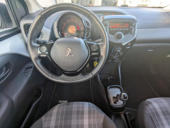 Photo 2 du bon plan PEUGEOT 108 VTi 72 Style BMP5 5p occasion à 7990 €