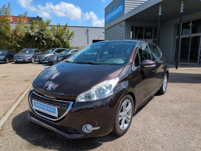 Bon plan PEUGEOT 208 1.6 e-HDi FAP Allure BMP6  5p occasion à 7990 €