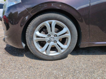 Photo 8 du bon plan PEUGEOT 208 1.6 e-HDi FAP Allure BMP6  5p occasion à 7990 €