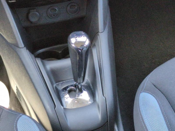 Photo 20 du bon plan PEUGEOT 208 1.6 e-HDi FAP Allure BMP6  5p occasion à 7990 €