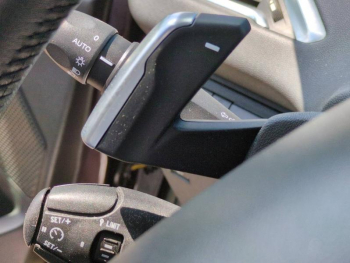 Photo 24 du bon plan PEUGEOT 208 1.6 e-HDi FAP Allure BMP6  5p occasion à 7990 €