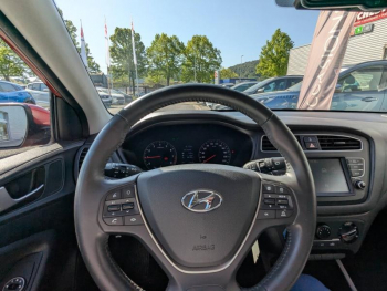 Photo 13 du bon plan HYUNDAI i20 1.2 84ch Intuitive occasion à 12412 €