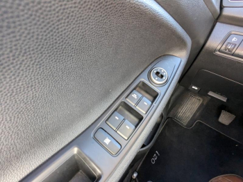 Photo 16 du bon plan HYUNDAI i20 1.2 84ch Intuitive occasion à 12412 €