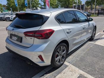 Photo 4 du bon plan FORD Focus 1.0 Flexifuel mHEV 125ch ST-Line Style occasion à 21963 €