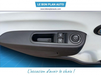 Photo 18 du bon plan RENAULT Twingo 0.9 TCe 90ch Intens EDC occasion à 10490 €