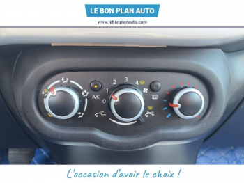 Photo 19 du bon plan RENAULT Twingo 0.9 TCe 90ch Intens EDC occasion à 10490 €