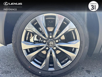 Photo 4 du bon plan LEXUS UX 300h F SPORT Design MY26 occasion à 39999 €