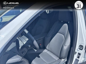 Photo 13 du bon plan LEXUS UX 300h F SPORT Design MY26 occasion à 39999 €