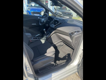 Photo 11 du bon plan FORD C-MAX 1.0 EcoBoost 125ch Stop&Start Sport Euro6.2 occasion à 14490 €