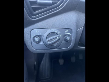 Photo 18 du bon plan FORD C-MAX 1.0 EcoBoost 125ch Stop&Start Sport Euro6.2 occasion à 14490 €