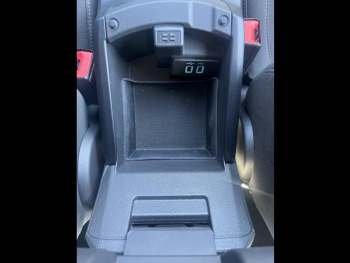 Photo 20 du bon plan FORD C-MAX 1.0 EcoBoost 125ch Stop&Start Sport Euro6.2 occasion à 14490 €