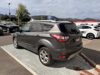 Photo 7 du bon plan FORD Kuga 2.0 TDCi 150ch Stop&Start Titanium 4x2 occasion à 15900 €