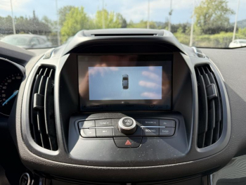 Photo 16 du bon plan FORD Kuga 2.0 TDCi 150ch Stop&Start Titanium 4x2 occasion à 15900 €