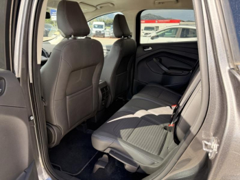 Photo 22 du bon plan FORD Kuga 2.0 TDCi 150ch Stop&Start Titanium 4x2 occasion à 15900 €