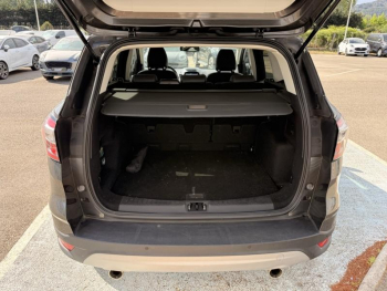 Photo 28 du bon plan FORD Kuga 2.0 TDCi 150ch Stop&Start Titanium 4x2 occasion à 15900 €