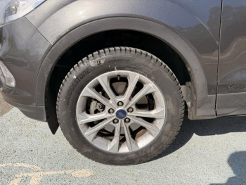 Photo 31 du bon plan FORD Kuga 2.0 TDCi 150ch Stop&Start Titanium 4x2 occasion à 15900 €