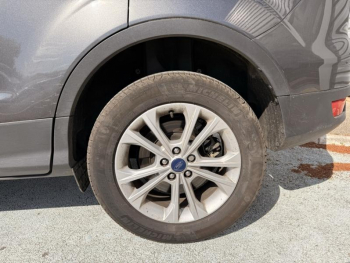 Photo 34 du bon plan FORD Kuga 2.0 TDCi 150ch Stop&Start Titanium 4x2 occasion à 15900 €