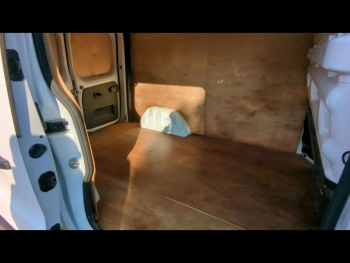 Photo 27 du bon plan RENAULT Trafic Fg VUL L1H1 1200 1.6 dCi 120ch Grand Confort Euro6 occasion à 15999 €