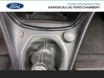 Photo 21 du bon plan FORD Puma 1.0 Flexifuel 125ch S&S mHEV Titanium occasion à 16490 €