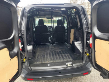 Photo 5 du bon plan FORD Transit Courier VUL 1.0E 100ch Stop&Start Limited occasion à 15490 €