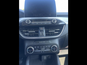 Photo 22 du bon plan FORD Kuga 2.5 Duratec 190ch FHEV E85 Titanium BVA occasion à 21990 €