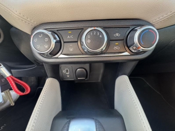 Photo 22 du bon plan NISSAN Micra 1.0 IG-T 92ch Made in France Xtronic 2021.5 occasion à 13990 €