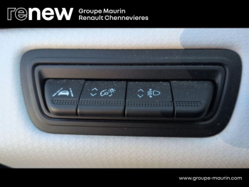 Photo 19 du bon plan RENAULT Clio 1.0 TCe 100ch Evolution GPL occasion à 15999 €