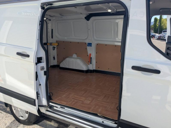 Photo 11 du bon plan FORD Transit Custom Fg VUL 280 L1H1 2.0 EcoBlue 130 Trend Business 7cv soit 22430 HT occasion à 26917 €