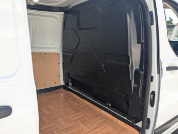 Photo 12 du bon plan FORD Transit Custom Fg VUL 280 L1H1 2.0 EcoBlue 130 Trend Business 7cv soit 22430 HT occasion à 26917 €