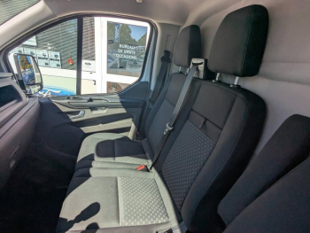 Photo 25 du bon plan FORD Transit Custom Fg VUL 280 L1H1 2.0 EcoBlue 130 Trend Business 7cv soit 22430 HT occasion à 26917 €