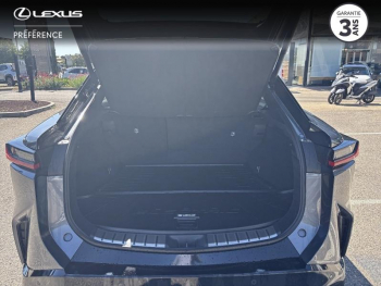 Photo 15 du bon plan LEXUS RZ 500e Executive MC26 occasion à 67999 €