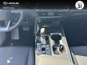 Photo 9 du bon plan LEXUS NX 450h+ Luxe 4WD occasion à 59900 €