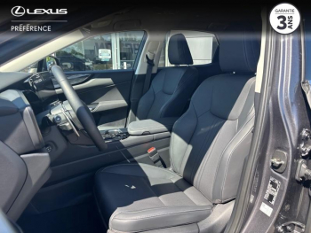 Photo 13 du bon plan LEXUS NX 450h+ Luxe 4WD occasion à 59900 €