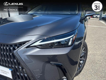 Photo 16 du bon plan LEXUS NX 450h+ Luxe 4WD occasion à 59900 €