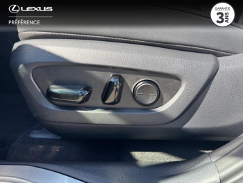 Photo 19 du bon plan LEXUS NX 450h+ Luxe 4WD occasion à 59900 €
