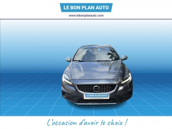 Photo 2 du bon plan VOLVO V40 T2 122ch R-Design Geartronic occasion à 14990 €