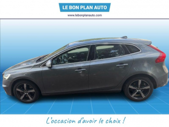 Photo 4 du bon plan VOLVO V40 T2 122ch R-Design Geartronic occasion à 14990 €