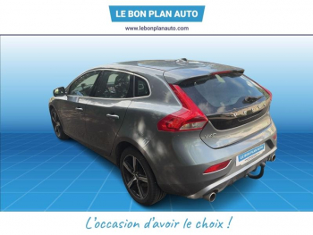 Photo 5 du bon plan VOLVO V40 T2 122ch R-Design Geartronic occasion à 14990 €