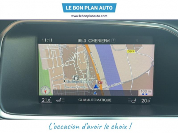 Photo 17 du bon plan VOLVO V40 T2 122ch R-Design Geartronic occasion à 14990 €