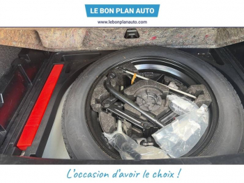 Photo 25 du bon plan VOLVO V40 T2 122ch R-Design Geartronic occasion à 14990 €