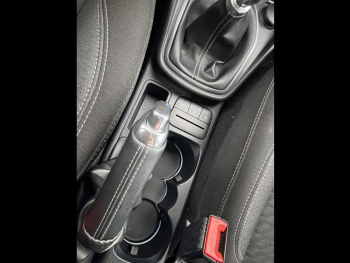 Photo 18 du bon plan FORD Puma 1.0 Flexifuel 125ch S&S mHEV Titanium occasion à 17389 €